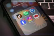 Kerajaan Malaysia akan kuat kuasa eKYC, kanak-kanak bawah 16 tahun tidak boleh pegang akaun media sosial