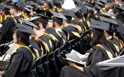 Kilang Ijazah UK: Pengajaran Untuk Malaysia