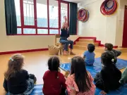 Kisah teddy bear ajar kanak-kanak Perancis tentang persetujuan
