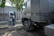 Lori elektrik China melonjak, kos rendah dan rangkaian pengecasan ubah logistik