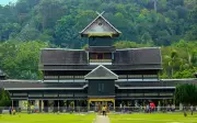 Mengapa Negeri Sembilan Tidak Berdepan Krisis Perlembagaan