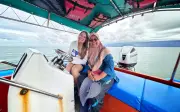 Pelancong Belarus jumpa 'mak angkat' di Terengganu