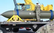 Pentagon Runding Dengan Pengeluar Kenderaan Untuk Tingkatkan Pengeluaran Senjata