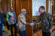 PM Anwar Gesa Bangladesh Kurangkan Kos Pengambilan Pekerja Bangladesh di Malaysia