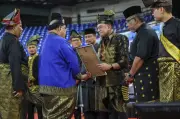 PM Anwar Seru Belia Tukar Skrin Telefon dengan Silat untuk Bangunkan Semangat Juang