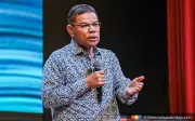 Polis Akan Ekstradisi Individu Terlibat Siasatan Manipulasi Korporat, Kata Saifuddin
