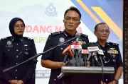 Polis Melaka bongkar pusat panggilan scam seks, cinta dan pelaburan, 45 ditahan