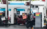 Polis Perketat Kawalan di 13 Stesen Minyak Utara Bagi Elak Ketirisan Bahan Api