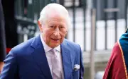 Raja Charles III Hargai 'Mama Tersayang' Pada Ulang Tahun Ke-100 Ratu Elizabeth