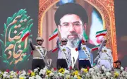 Ribuan Rakyat Iran Ikrar Setia kepada Pemimpin Tertinggi Baru