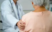 Satu Jam di Dalam, Perjuangan di Luar: Jurang Akses Hospital