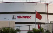 Sinopec kurangkan pengeluaran kilang pada Q1, kadar guna turun ke 83%