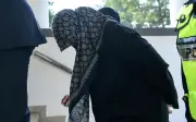 Suri Rumah Didakwa Tipu Tempahan Barang Kemas RM173,500 di Alor Setar