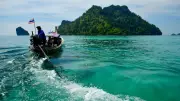 Thailand cadang cukai keluar 1,000 baht untuk subsidi pelancongan domestik