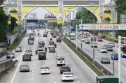 Traffic KL Terkawal Hari Pertama Dasar Kerja Dari Rumah, Sesetengah Lebuhraya Utama Perlahan
