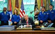 Trump yakin AS mampu mendarat di Bulan sebelum akhir penggal