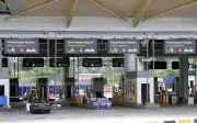 Warga Thailand Ditahan di Bukit Kayu Hitam Kerana Cubaan Seludup 400 Liter Petrol