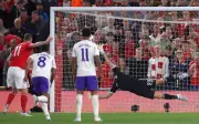 Wood bawa Forest ke ambang separuh akhir Europa League
