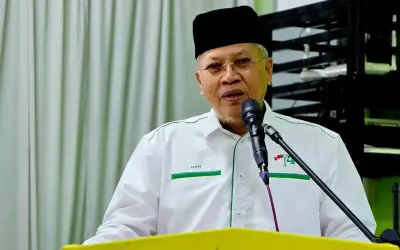 Annuar sindir langkah taktikal Umno, keputusan ditarik balik Zahid