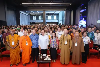 Anwar seru rakyat Malaysia bersatu, tolak politik benci di Persidangan Wesak