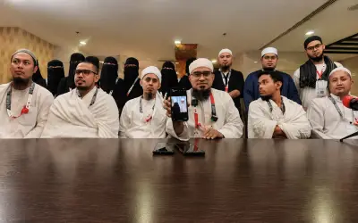 Dari duit raya ke Makkah: 10 adik-beradik tunaikan haji bersama