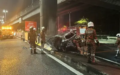 Dua rakan sekerja maut dalam nahas kereta terbakar di Jalan Sungai Besi
