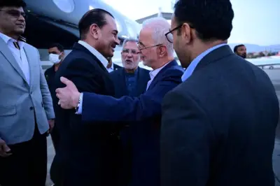 Jurunding Tertinggi Iran Beritahu Ketua Tentera Pakistan Tiada Kompromi Hak Negara