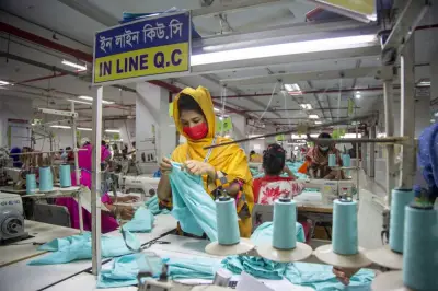 Keletihan Haba Landa Pekerja Pakaian Bangladesh Akibat Gangguan Bekalan Elektrik