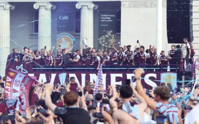 Ribuan peminat Villa rai kejuaraan Europa League