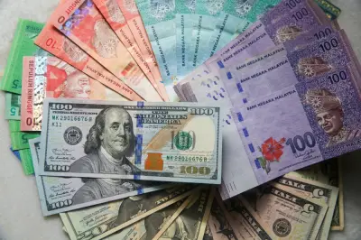 Ringgit susut selepas tiga hari kenaikan, ketegangan global dan bank hawkish membebani