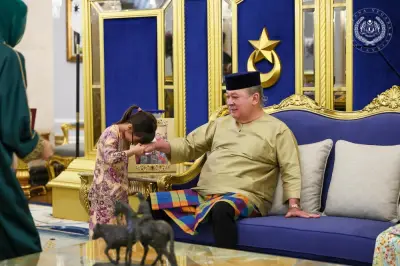 Sultan Ibrahim rai Aidiladha bersama keluarga di Istana Bukit Serene