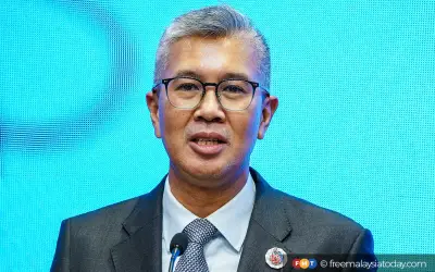 Titah Sultan adalah nasihat bukan campur tangan politik, kata Tengku Zafrul