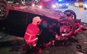 3 maut, 1 parah kereta rempuh lori simen di Lebuhraya Karak