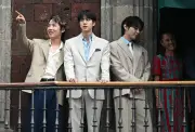 50,000 peminat BTS serbu istana presiden Mexico untuk lihat kumpulan K-pop