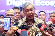 Ahmad Zahid gesa tindakan tegas terhadap penghinaan Islam dan Raja Melayu