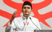 Akmal nafi jadi 'budak catur' Zahid, tegaskan setia pada Umno