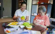 Anna Chew Galak Warga Emas 'Press Play on Life'