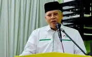 Annuar Musa sindir Umno: Gerakan taktikal, Zahid patah balik