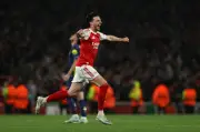 Arsenal bidayuh kejuaraan Liga Perdana pertama dalam 22 tahun, Spurs lawan kelangsungan