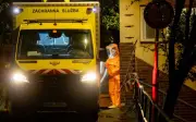 AS alihkan penumpang dari kawasan Ebola ke satu lapangan terbang