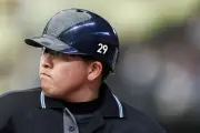 Besbol Jepun guna peraturan baharu untuk hayunan bahaya selepas pengadil koma