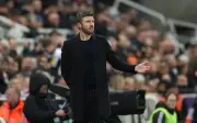 Carrick: Pengakhiran Kukuh Lebih Penting Daripada Masa Depan Saya di Man Utd
