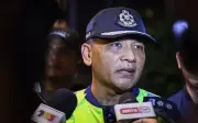 Dua rakan sekerja maut kereta terbabas dan terbakar di Jalan Sungai Besi