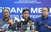 Hadkan penggal PM sebahagian agenda reformasi Anwar, kata Azalina