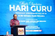 Hari Guru: Anwar Tegas Guru Penting Bentuk Nilai Generasi