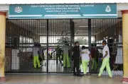 Jabatan Penjara Malaysia: Banduan Terima Lawatan Keluarga Sempena Aidiladha