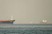 Kapal di Selat Hormuz dirampas orang tidak dikenali, dihalakan ke perairan Iran