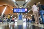 Kastam KLIA Rampas Wang Tunai, Dadah dan Arak Bernilai RM1.12 Juta