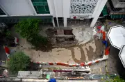 Keluarga Mangsa Sinkhole Jalan Masjid India Terima Sijil Kematian, Lancar Tuntutan Pampasan