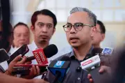 Kerajaan tindak Meta gagal kawal akaun palsu, Fahmi kecewa
